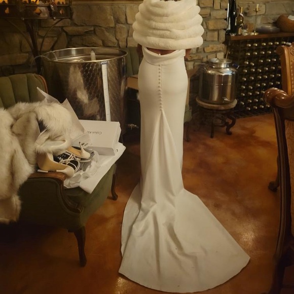 Beautiful mermaid bridal gown - Picture 7 of 16